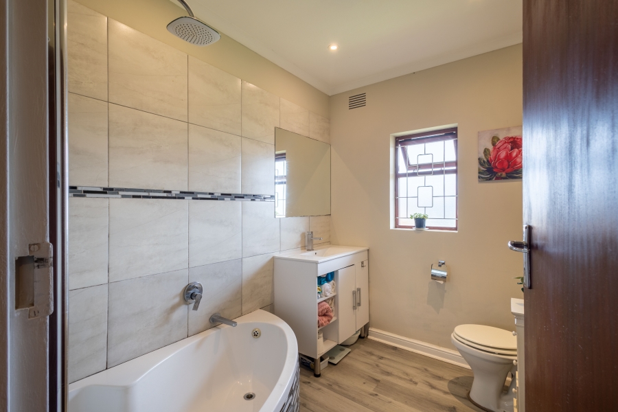 4 Bedroom Property for Sale in Old Place Western Cape